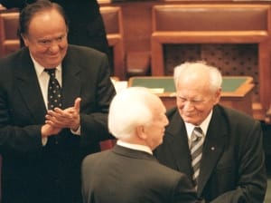 Mementó 1990: Göncz Árpádot elnökké választják