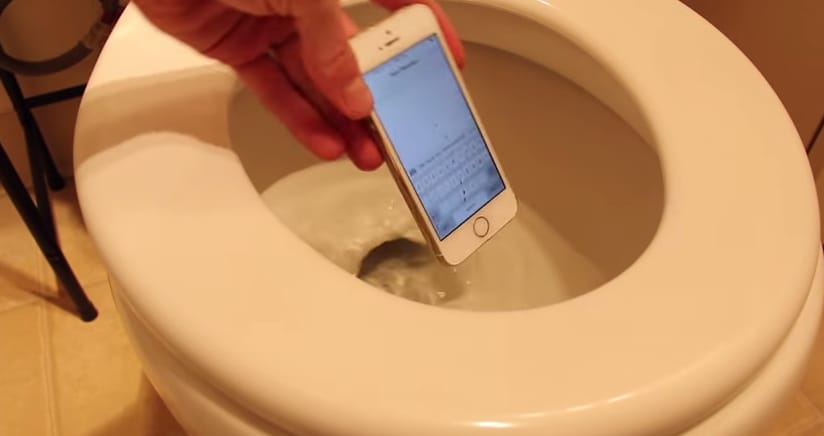 Így válhat igazán olcsón vízállóvá a telefonja