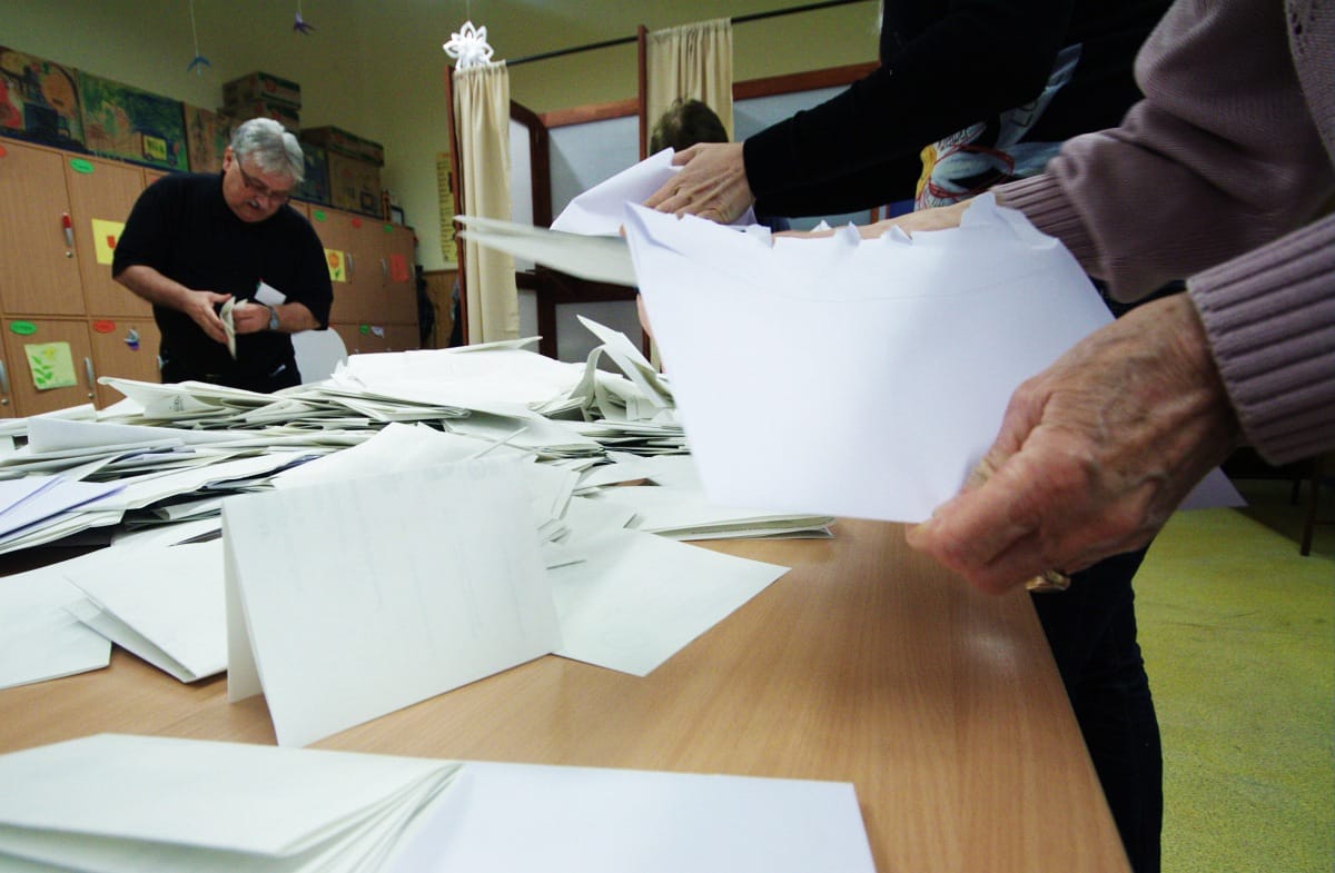 Adatlopással indítottak volna kamupártokat, hogy állami támogatáshoz jussanak