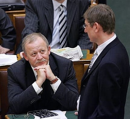 Na, ki agitál telefonon Gyurcsány és a DK mellett?