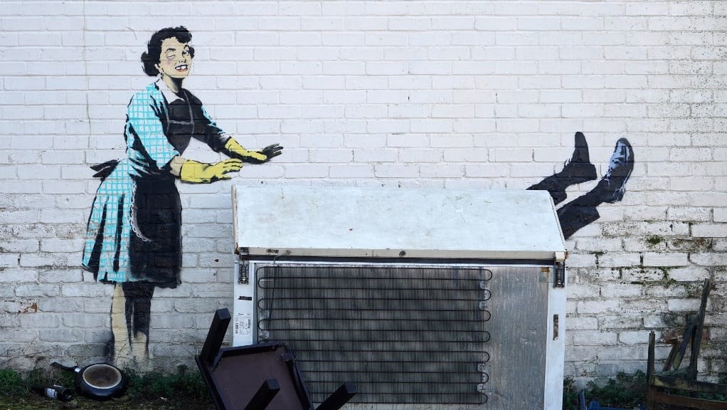 Egy bírósági ügy leplezheti le Banksy személyazonosságát
