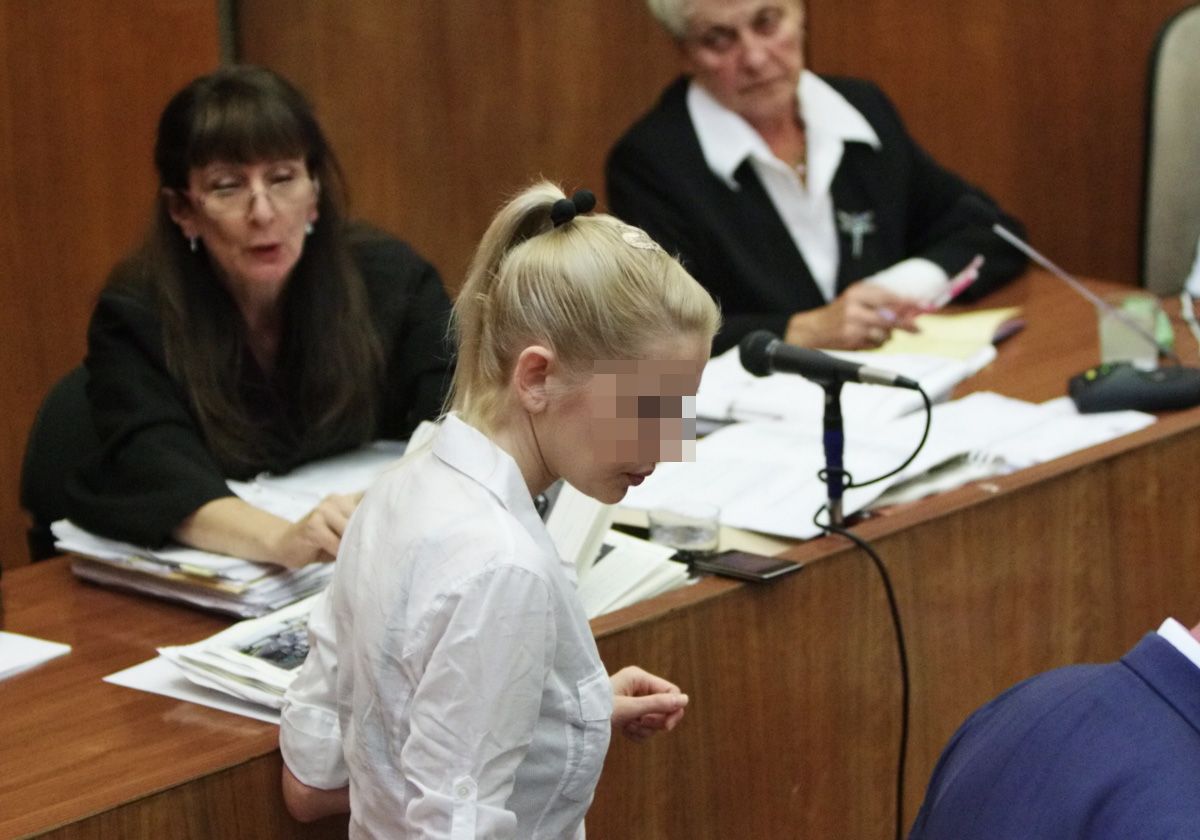 Megszereztük a híváslistát: mobilozott Rezesova a baleset előtti percben