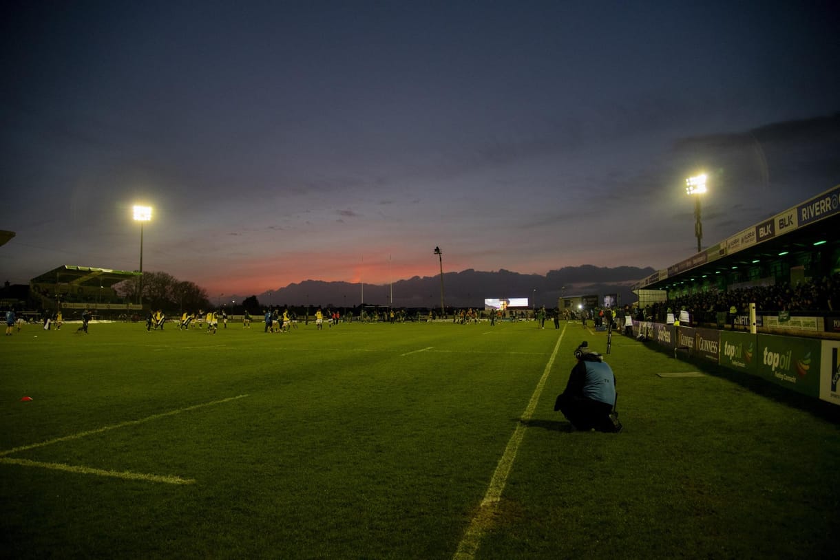 Rögbistadion épül a Kincsem Parkban