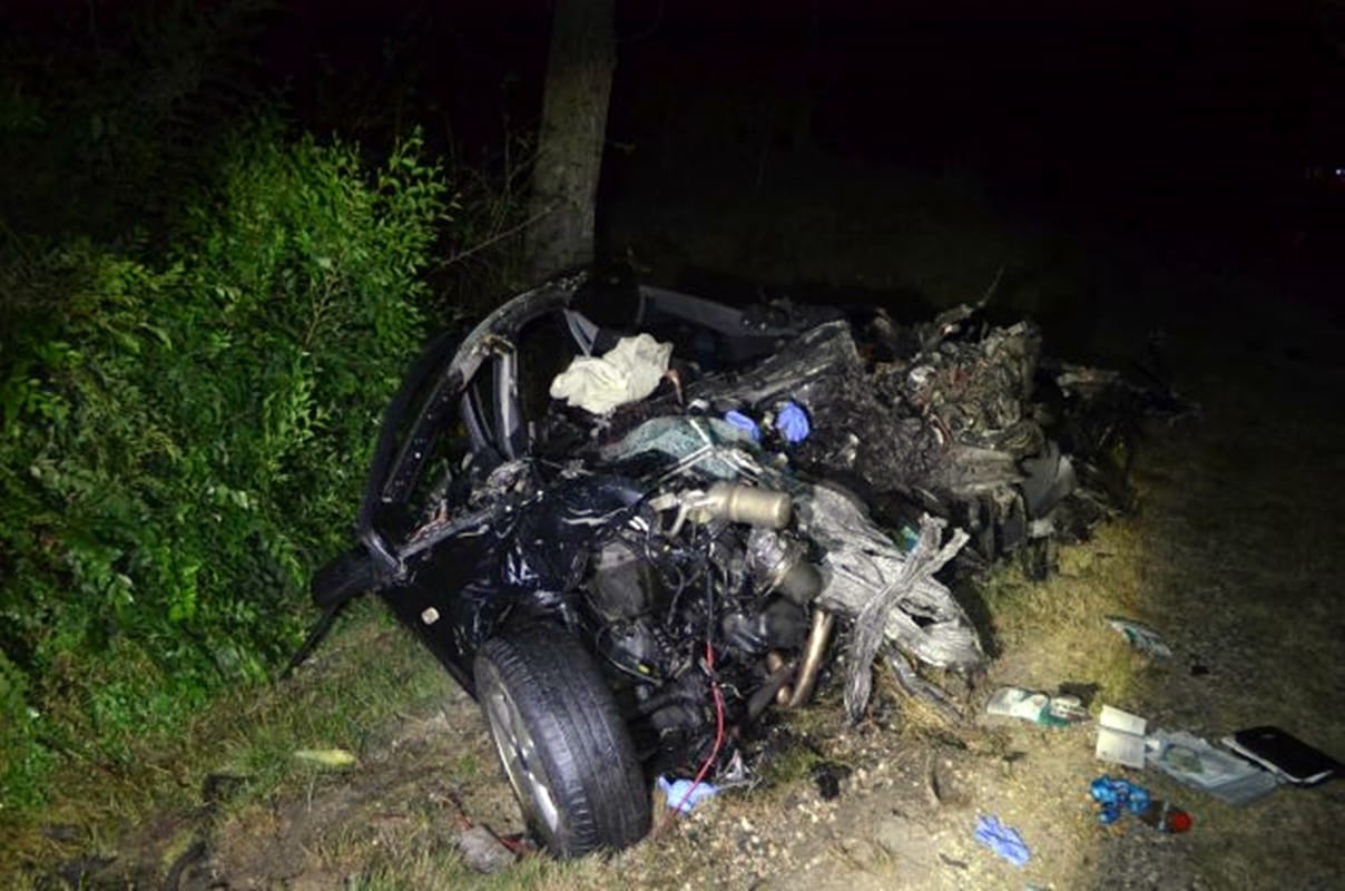 Szomorú fotókat közölt a rendőrség a nyárlőrinci balesetről