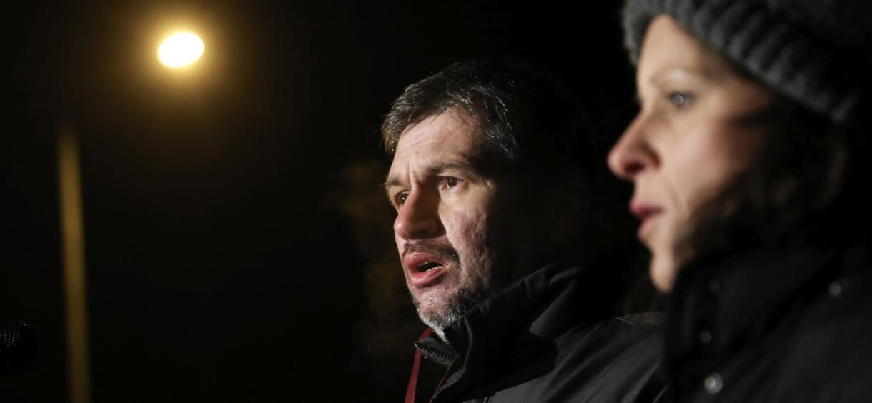 Az ügyészség még vizsgálja, bűncselekmény-e a képviselők kidobása