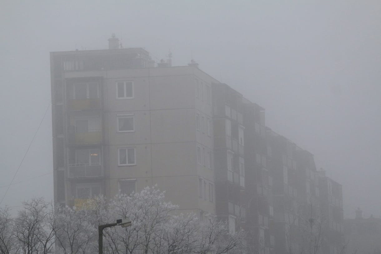 Szmogriadó: mintha mindenki egy gyenge cigit szívna
