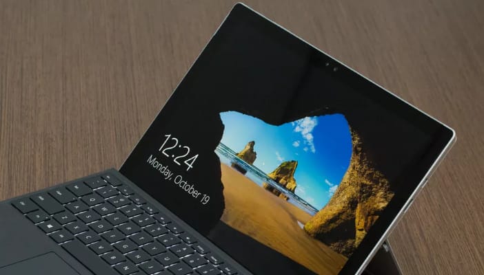 Jövő héten jön a Microsoft új notebookja, amelyen már egy újfajta operációs rendszer fut