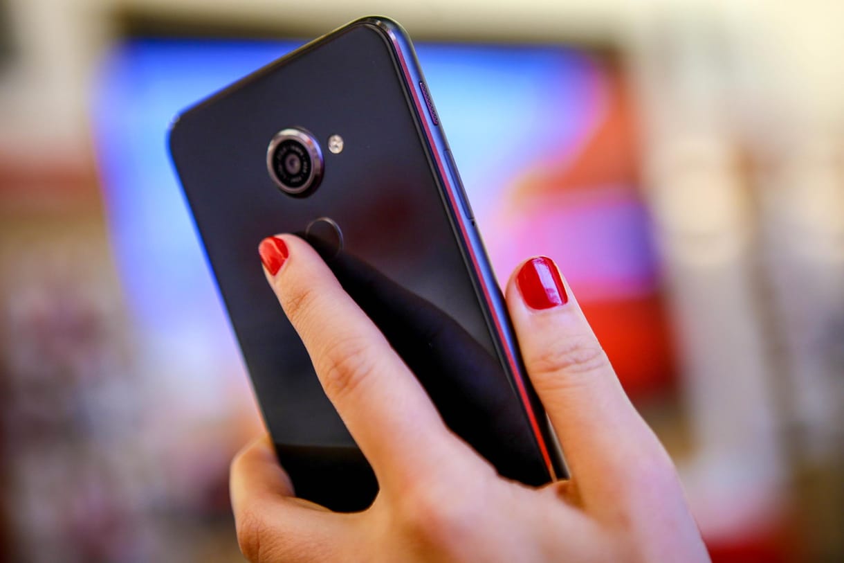 Csalók próbálnak a Vodafone nevében adatokat lopni