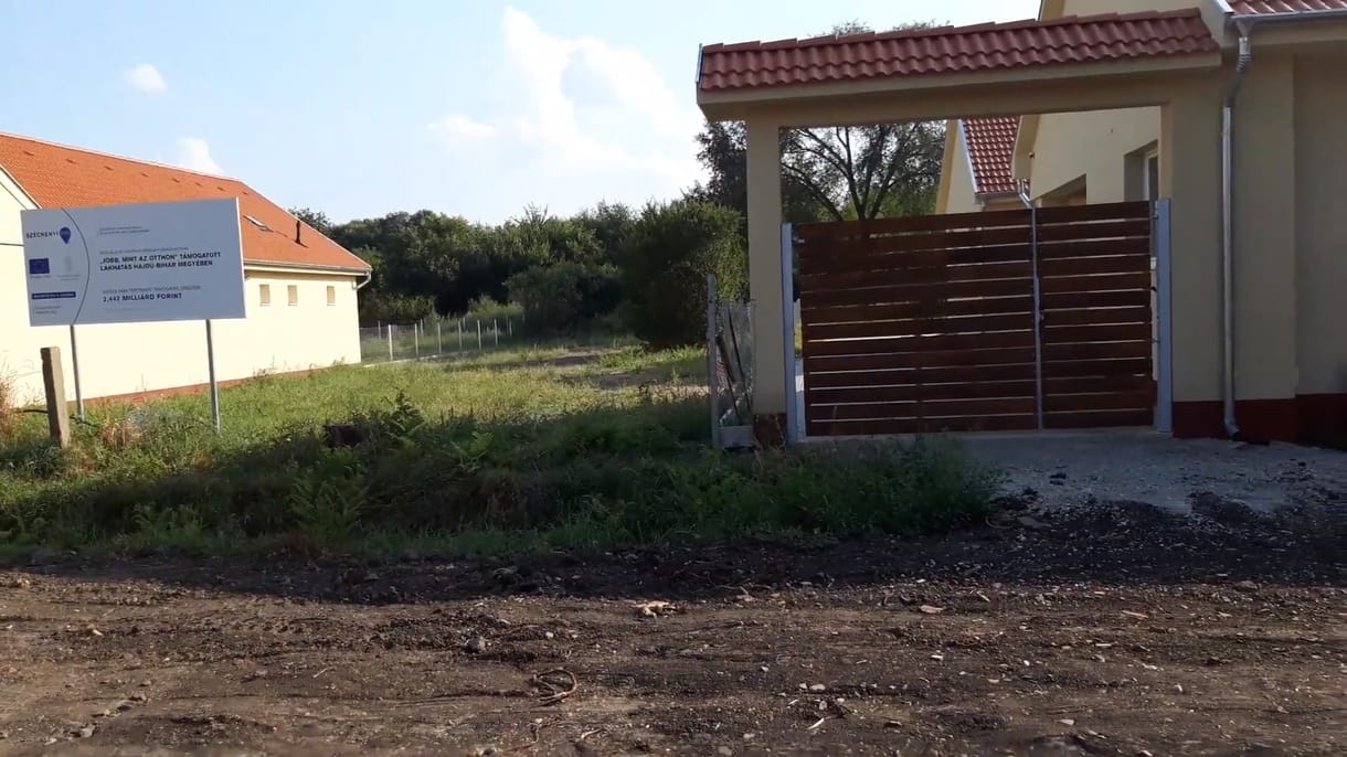 EU-s pénzből épültek lakóotthonok Hajdú-Biharban, de hónapok után is üresek