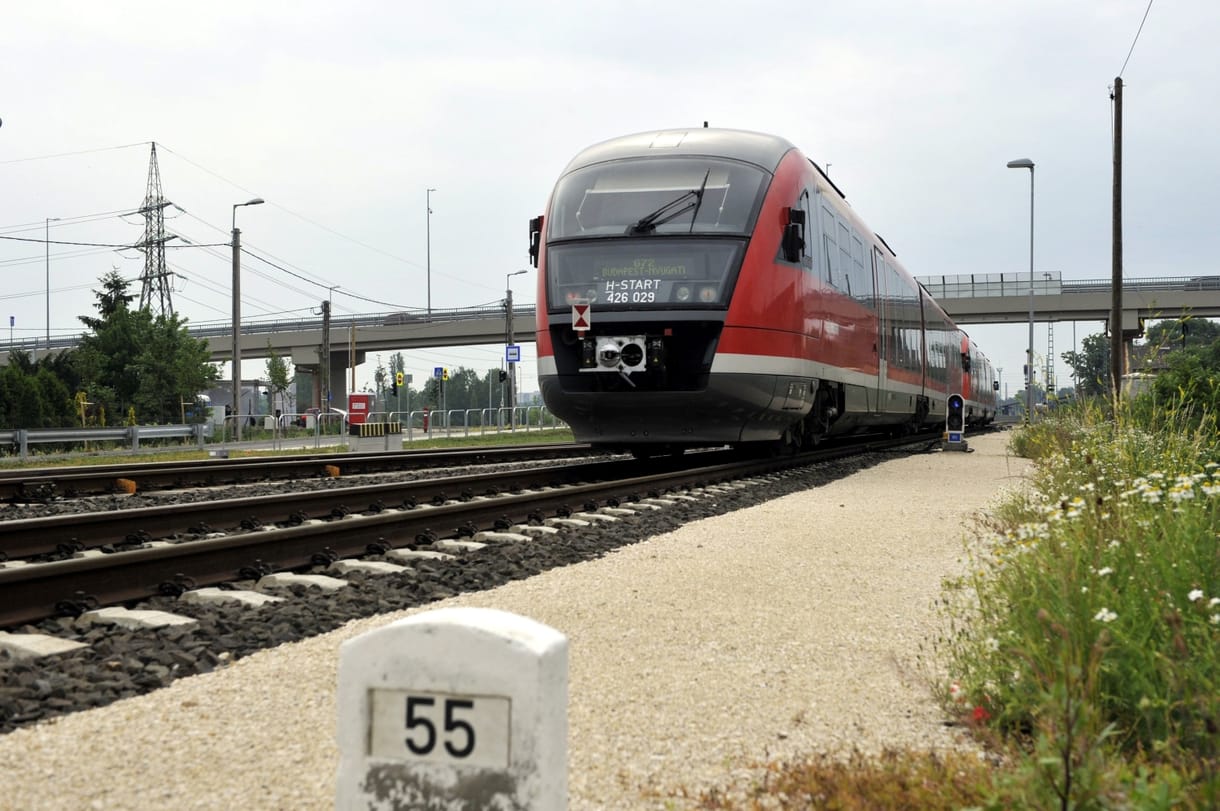 Majd egy órát késnek a vonatok a Budapest-Esztergom vonalon