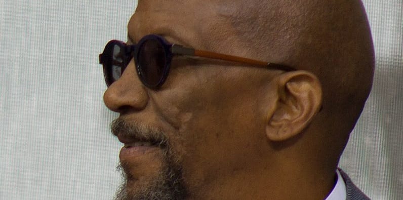 Meghalt Reg E. Cathey