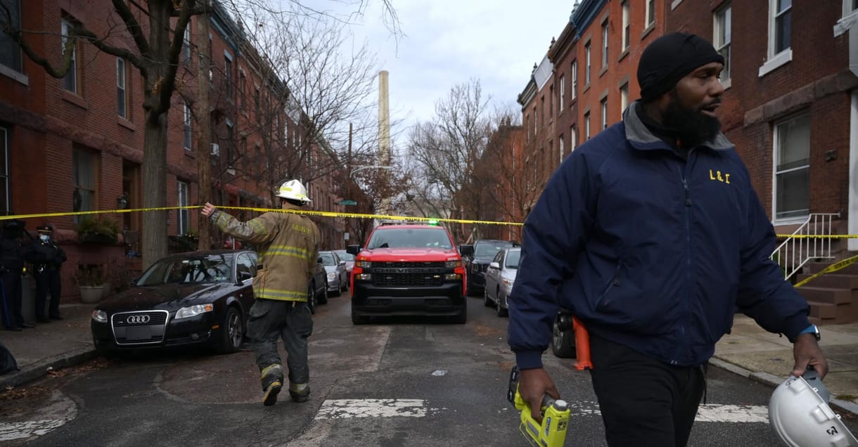 Kigyulladt karácsonyfa okozta tucatnyi ember halálát Philadelphiában