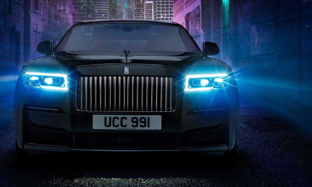 Úgy viszik a Rolls-Royce-okat, mint a cukrot