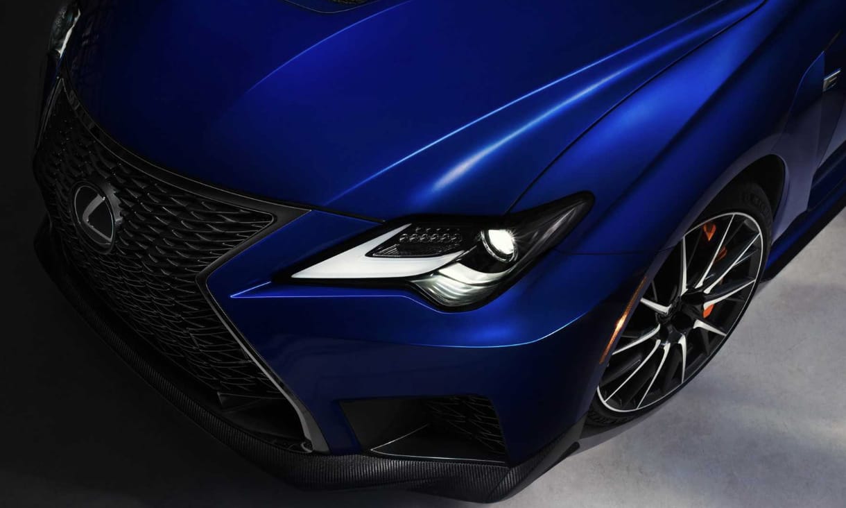 Szívómotoros V8-as őserő: itt az új Lexus RC F, félhet a BMW M4?