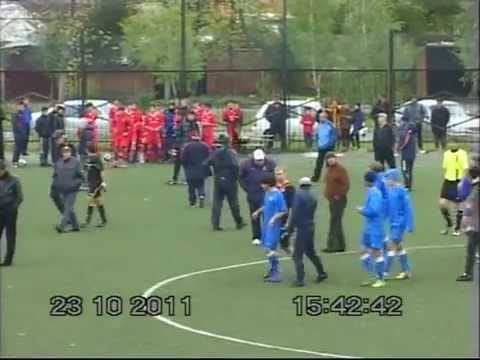 Videó: verekedés tört ki egy orosz U15-ös focimeccsen