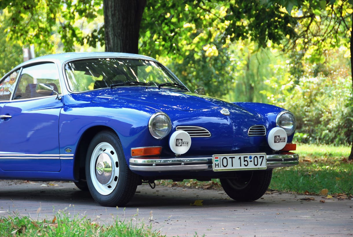 Vezettük a Volkswagen legszebb Bogarát, a Karmann Ghiát
