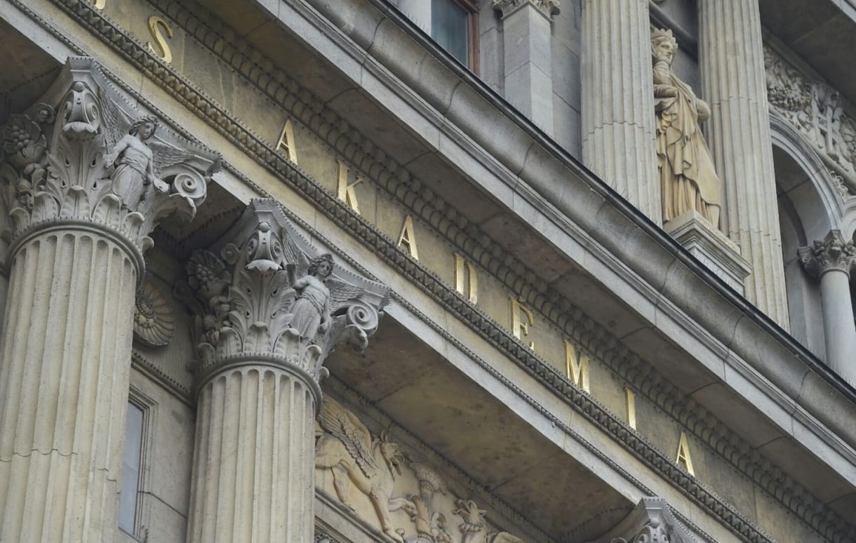 A kormány szerint valótlanságokat állít az MTA, nem akadtak el a tárgyalások