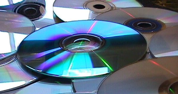 14 hónapon belül kihalnak a CD-lemezek