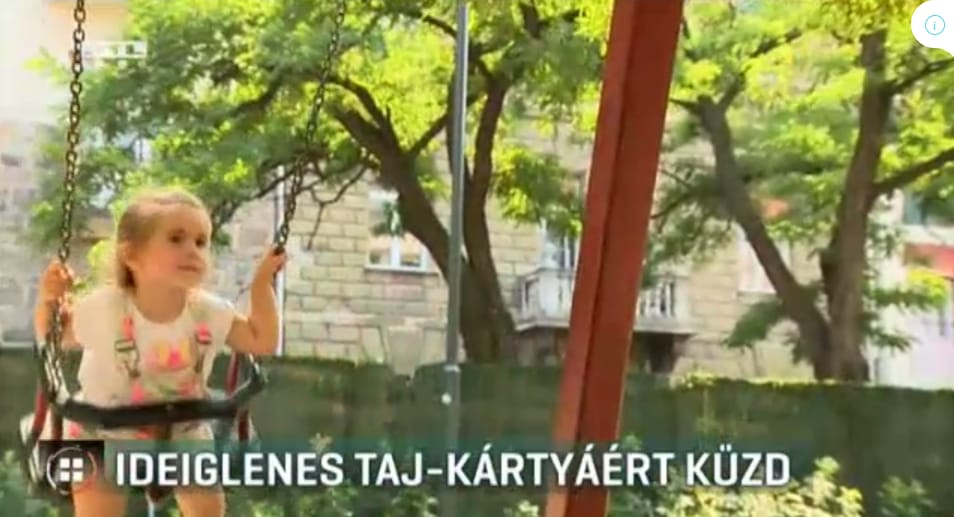 Külföldről hazatelepülő magyar családok: a TAJ-kártyára is rá lehet faragni