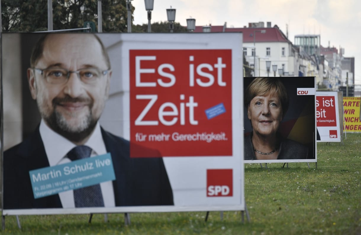 Már Martin Schulz is hajlik a megegyezésre Merkelékkel