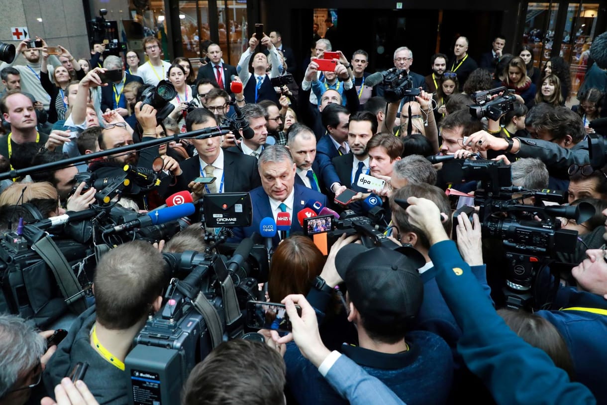 Orbán fenyegetései eltörpülhetnek a brüsszeli hangzavarban