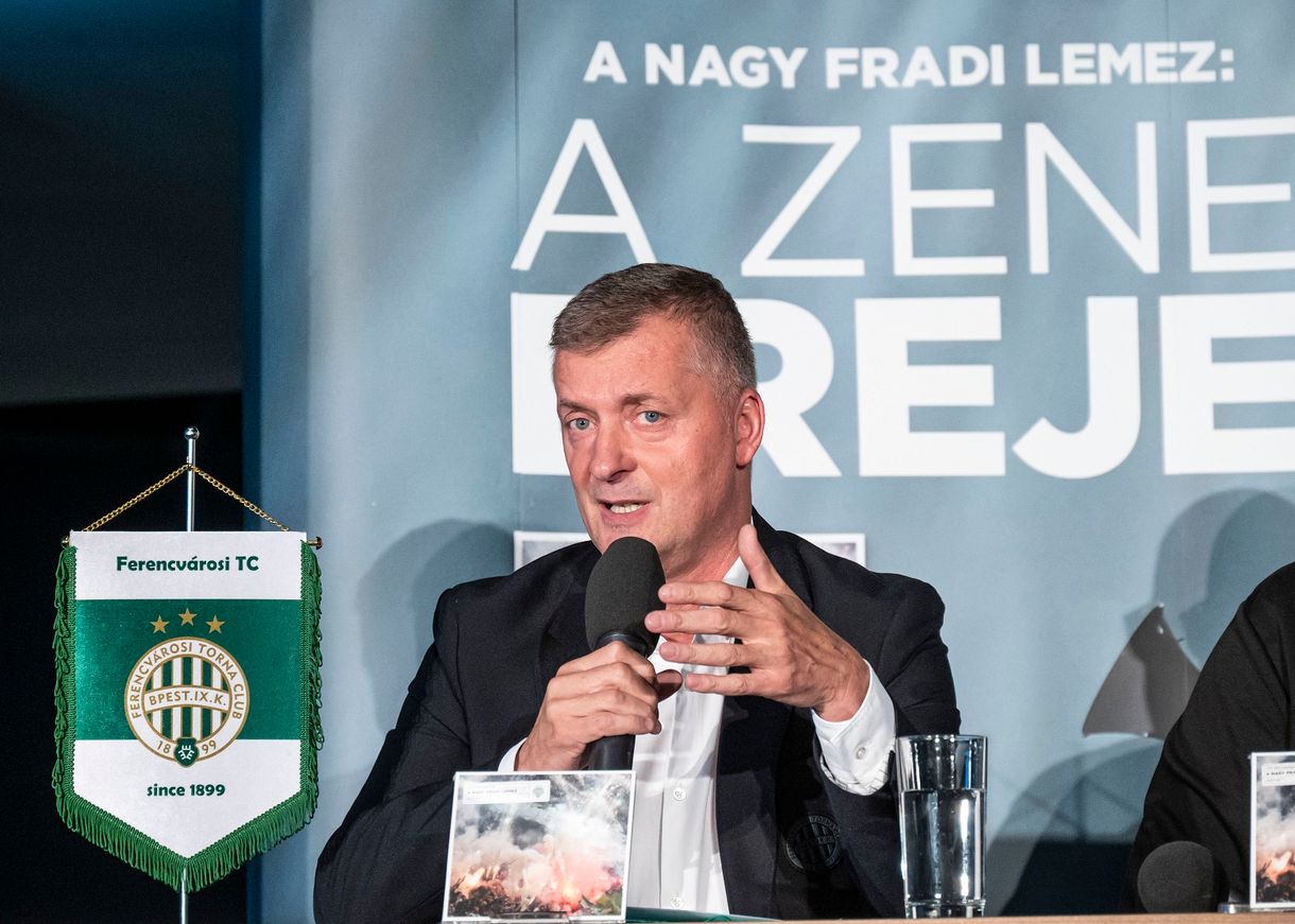 Új párja van Kubatov Gábornak
