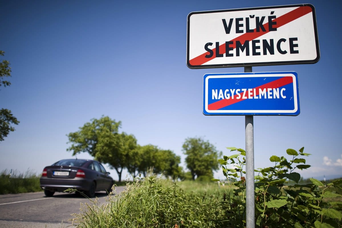 Nem lesz több baj a szlovákiai magyar helységnevekkel