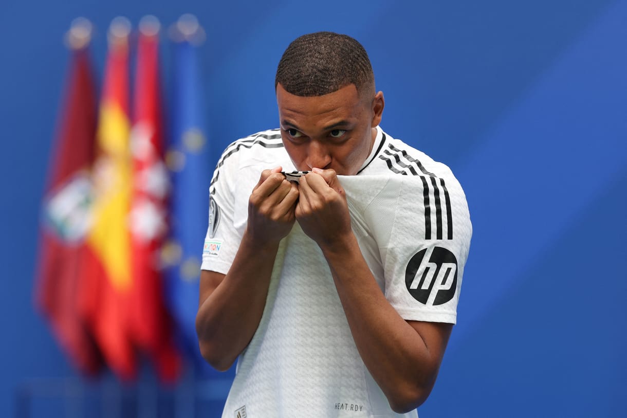 További részletek derültek ki a nemierőszak-ügybe keveredett Mbappé utazásáról