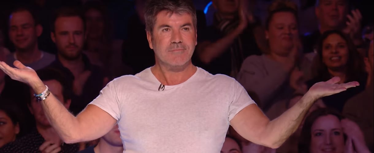 Simon Cowell összetörte magát e-biciklijével, 13 millió dollárra perelné a gyártót