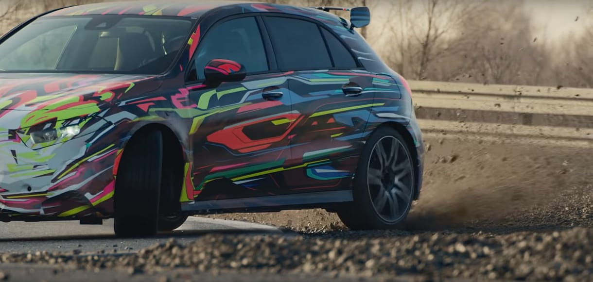 Az új AMG A45 a Mercedes karácsonyi ajándéka - videó