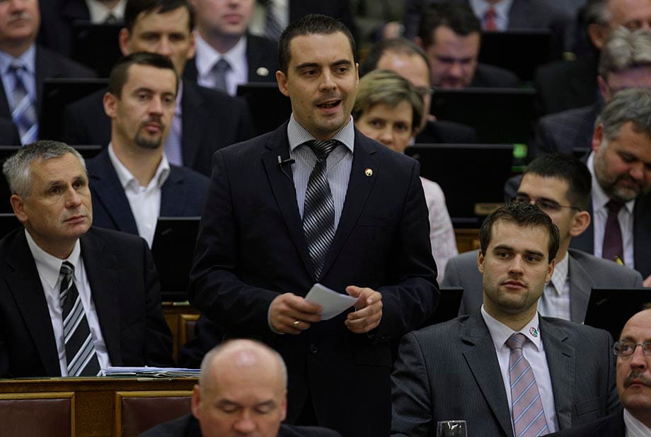 Jobbik: ez egyértelműen megszorítás