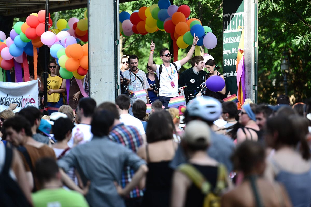 Huszonöt nagykövetség áll ki a Budapest Pride mellett