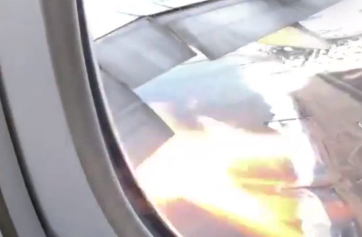 „Lángnyelvek csaptak ki a hajtóműből” – rémisztő videó készült a Philippine Airlines gépén