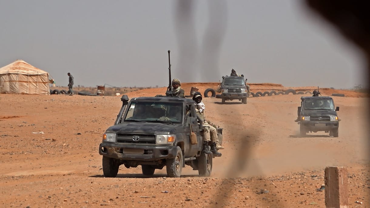 Katonai puccs orosz zászlókkal – pár éve egész más benyomást tett ránk a Rejtő Jenő-regénybe illő Niger