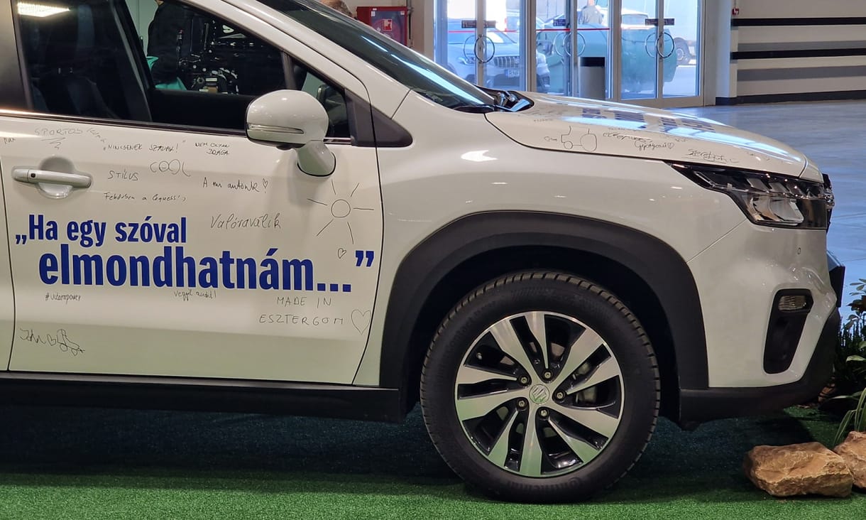Összefirkálható Suzuki, spéci terepes Toyoták, trendi villanyautók – a FeHoVán jártunk, a hétvégén Ön is megteheti