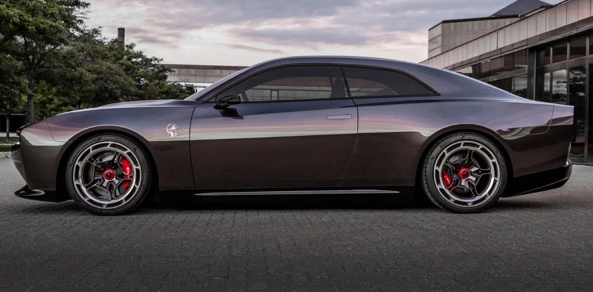 880 lóerős lehet villanyautóként a Dodge Charger