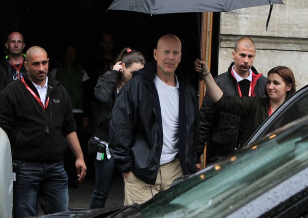 Bruce Willis miatt lezárják az Erzsébet hidat is a hétvégén