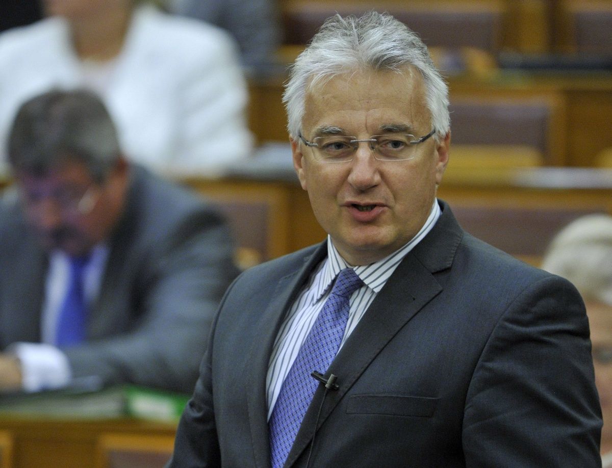 Semjén szerint Tiborcznak nem volt hátszele