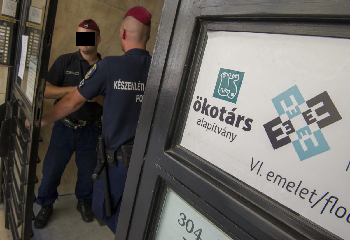 A bíróság megóvhatta volna a civileket a kormányzati nyomástól