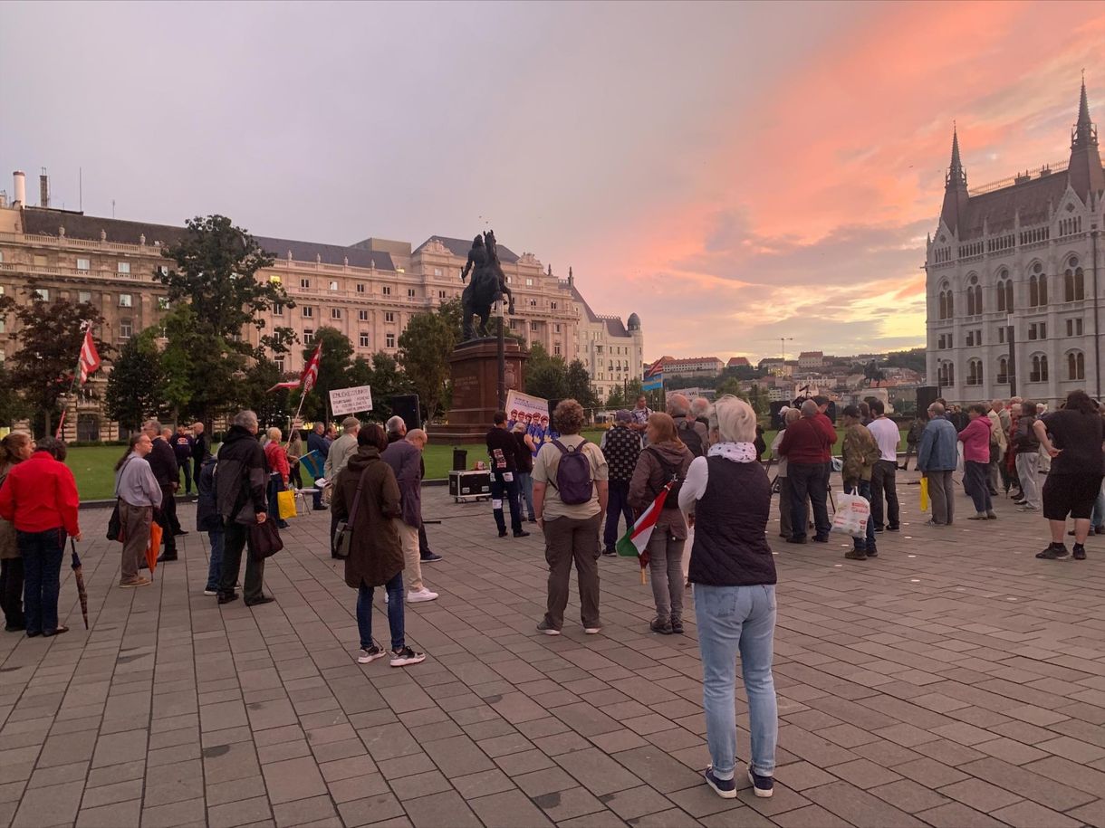 Gyurcsány-ellenes tüntetést tartottak a Kossuth téren