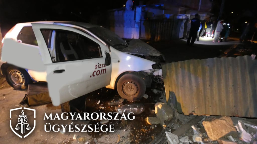 Súlyosan megsérült egy pizzafutár, aki próbálta megakadályozni, hogy elhajtsanak az autójával