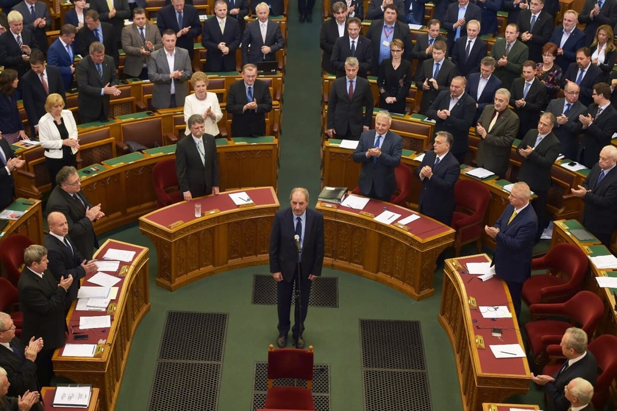 Orbánhoz, Áderhez és Kövérhez fordult az Alkotmánybíróság elnöke az ellenzék elképzelései miatt