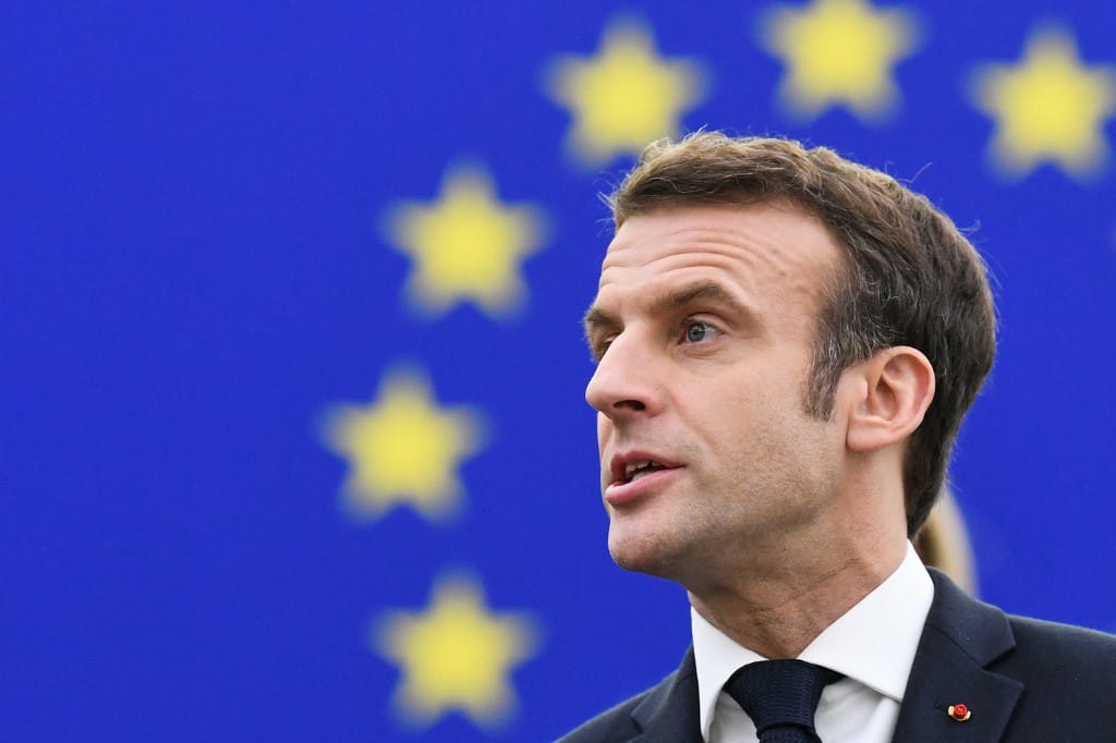 A francia államfő közvetít az ukrán válságban