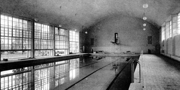 Fotók: Elhagyatottan pusztul Hitler olimpiai faluja