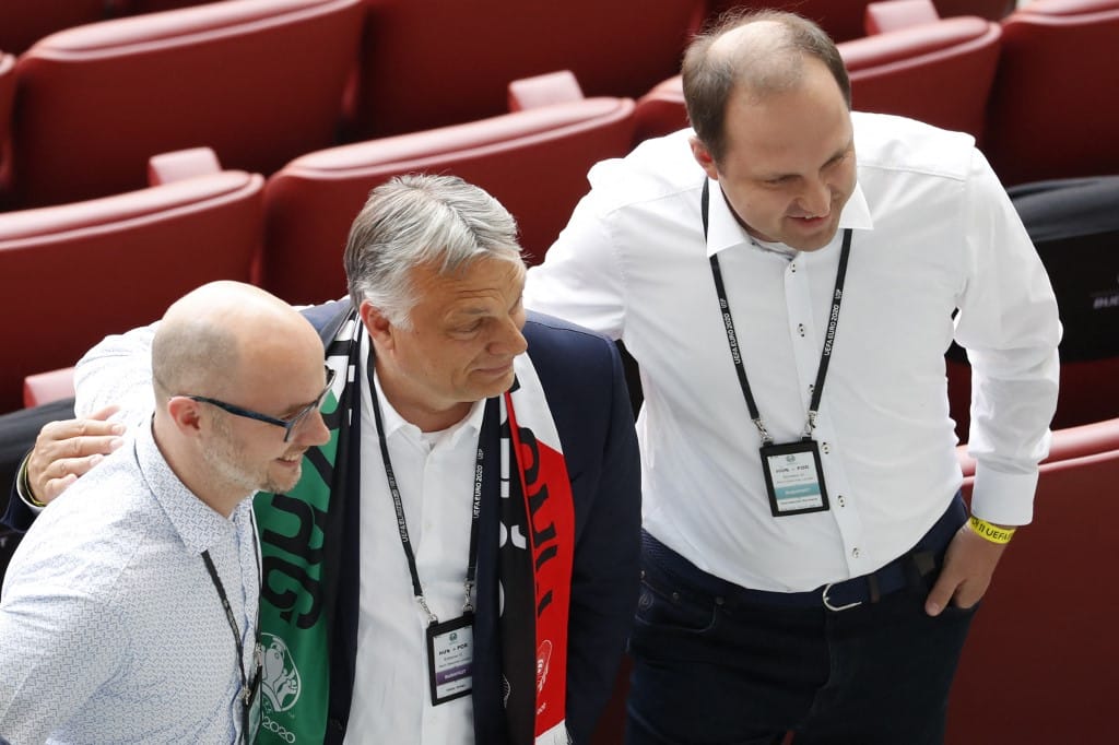 Olasz szélsőjobbos politikussal vacsorázik Orbán a német–magyar helyett