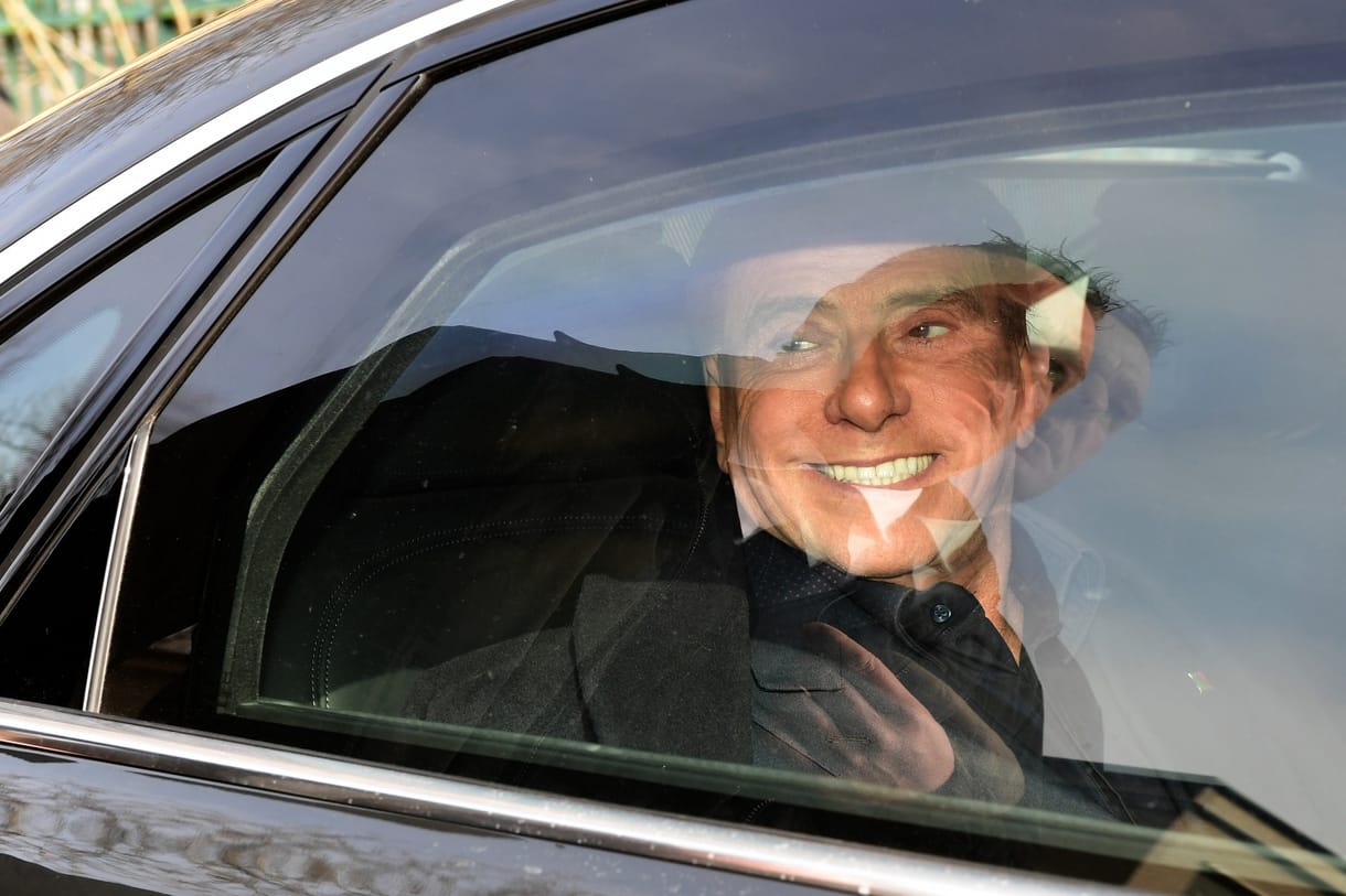 Kórházba vitték a koronavírusos Silvio Berlusconit
