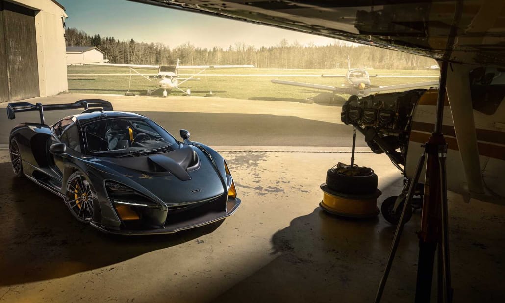 Van feljebb: 902 lóerős lett a McLaren közúti rakétája, a Senna