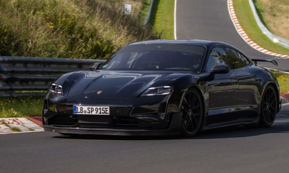 Az új Porsche Taycan lealázta a legerősebb Tesla Model S-t