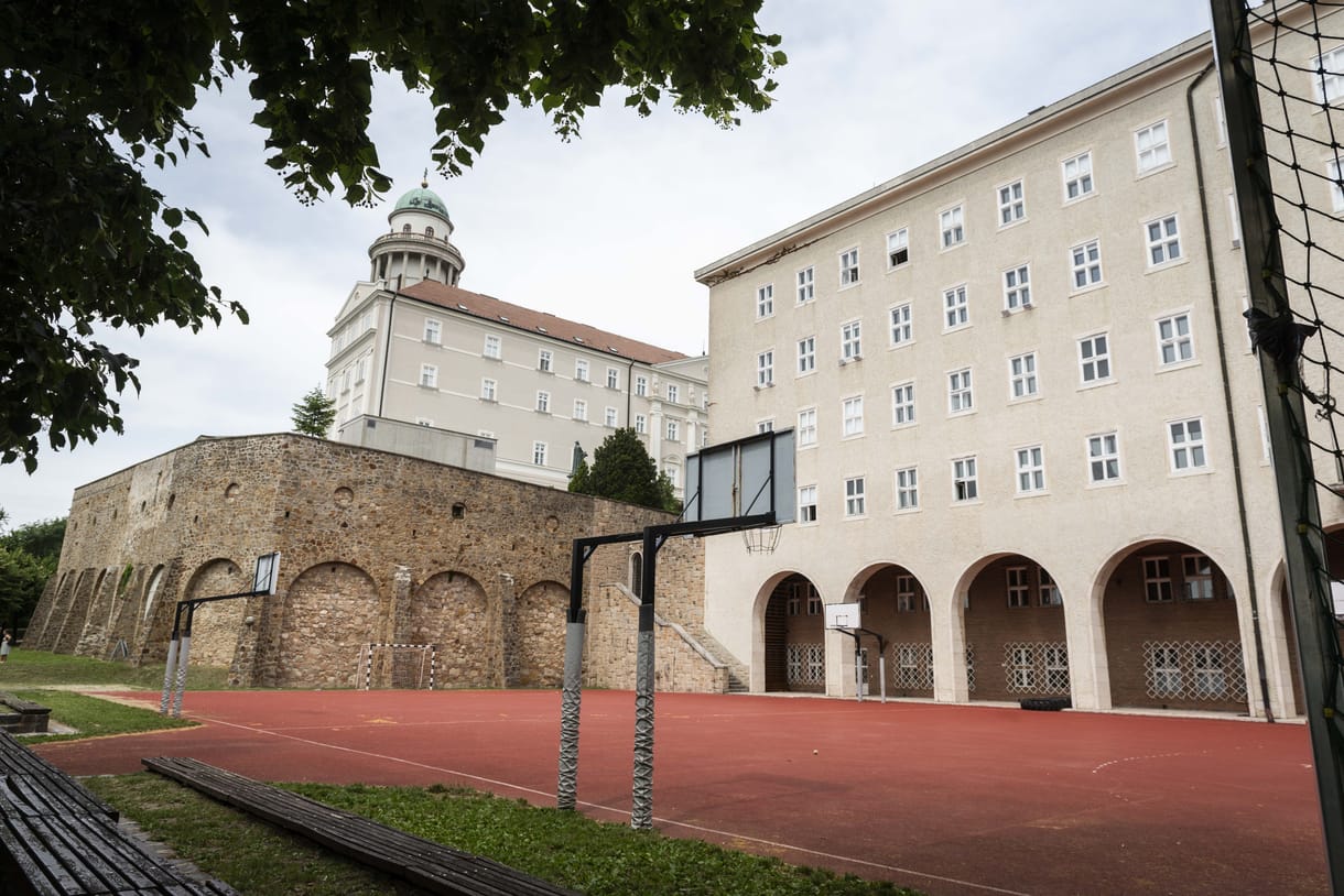 Van, ami a rangsorban való helyezésnél többet ér – vallja a Pannonhalmi gimnázium igazgatója