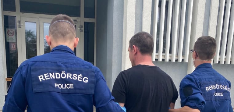 Egyszerre hét helyen csapott le a rendőrség és a TEK
